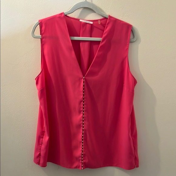 T TAHARI Vibrant Pink Buttoned Blouse - Picture 1 of 4